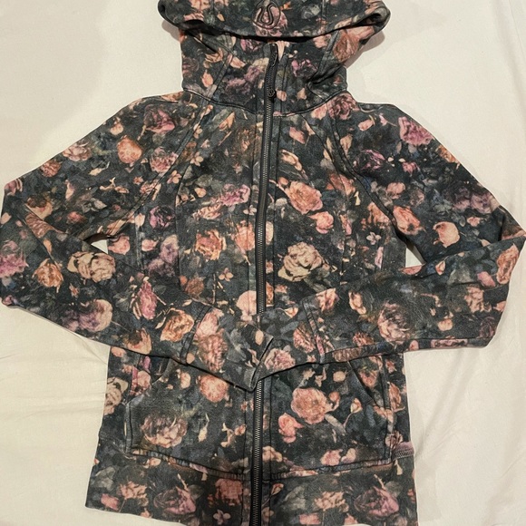 Lululemon Scuba Hoodie - Picture 1 of 4